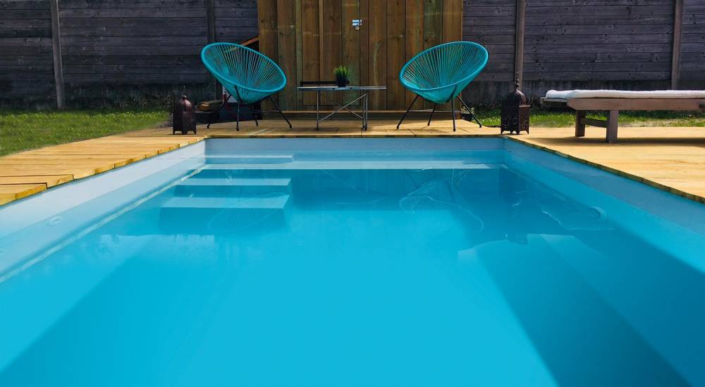 piscine fond plat près de Cestas